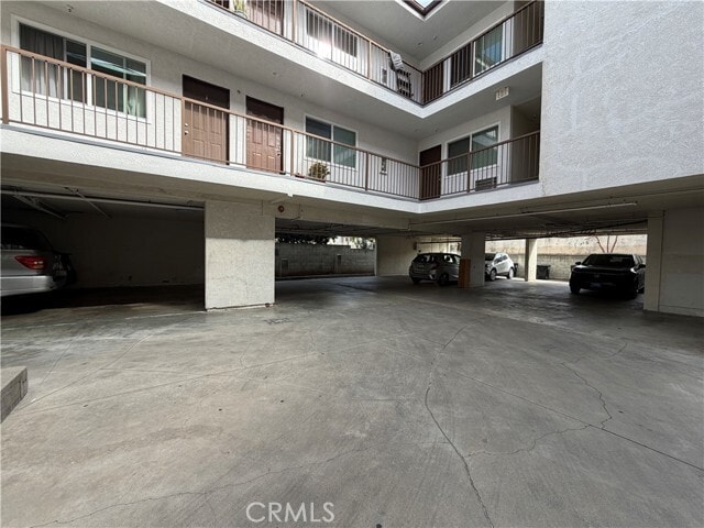 Building Photo - 1758 N Kingsley Dr