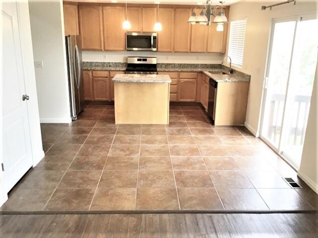 Foto del edificio - 927 W 2400 N St