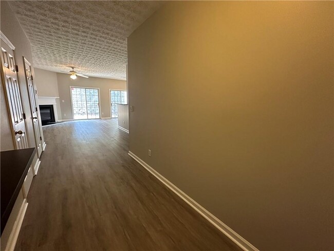 Building Photo - 3532 Lantern View Ln