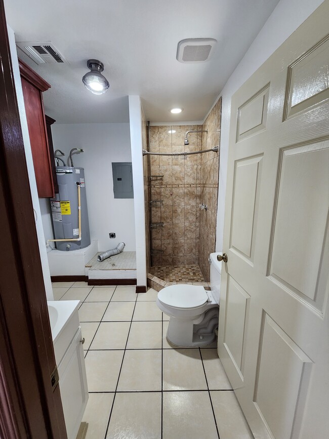 Bathroom - 15120 Perlite Dr