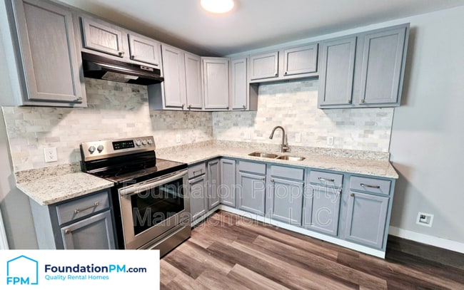 Building Photo - 2400 Alcy Park Ln