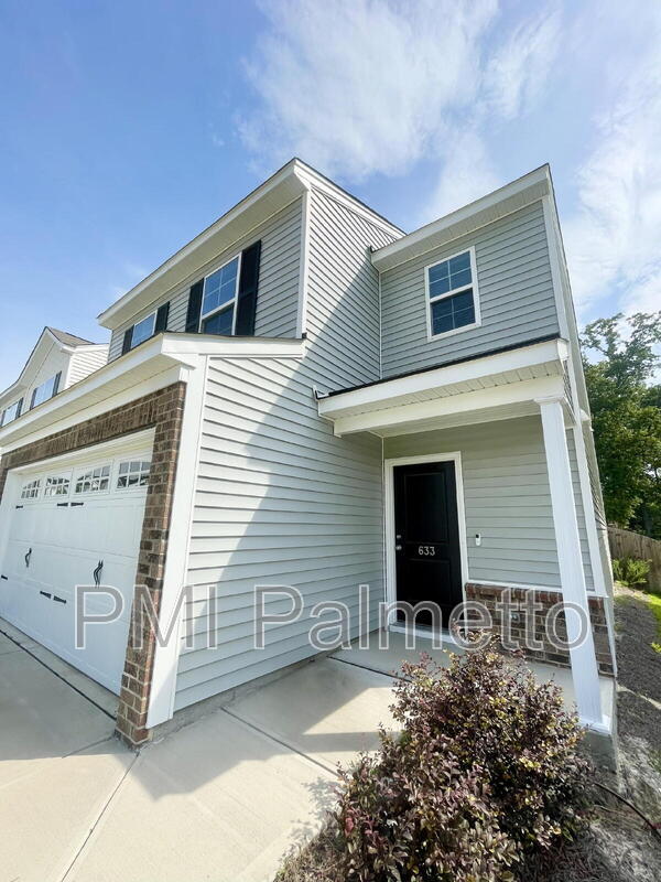 Foto del edificio - 633 Wooster Dr