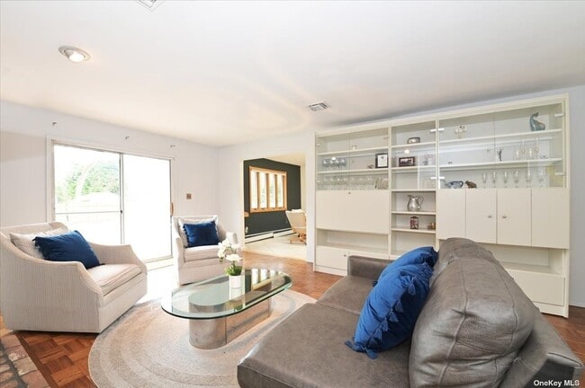 Building Photo - 7 Peppermill Ct