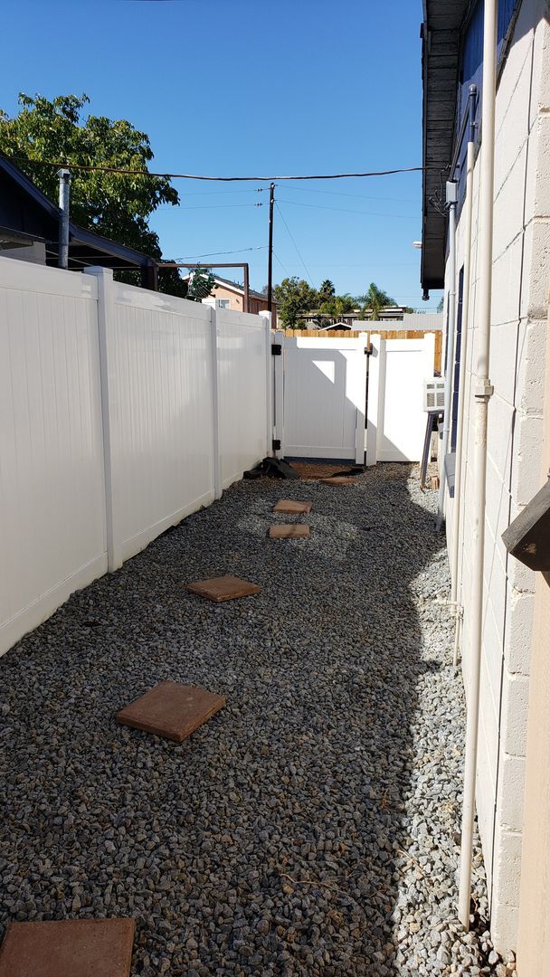 Foto del edificio - E Washington Ave Triplex