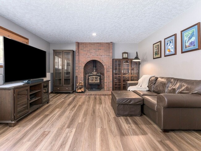 Building Photo - 11811 SE Koala Dr