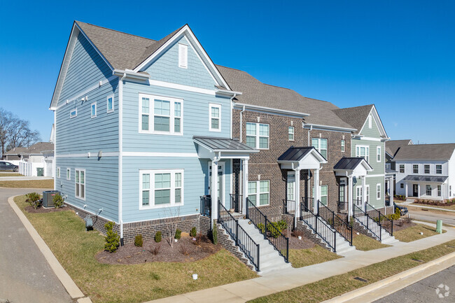 Building Photo - Burkitt Ridge