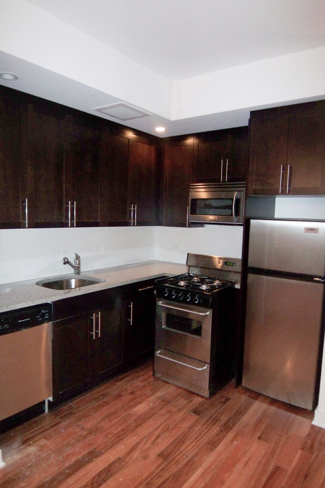 Interior Photo - Susan's Court