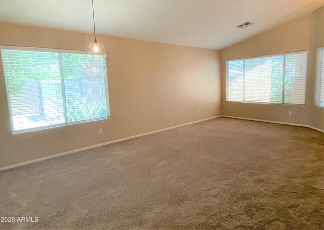 Foto del edificio - 8162 W Pontiac Dr