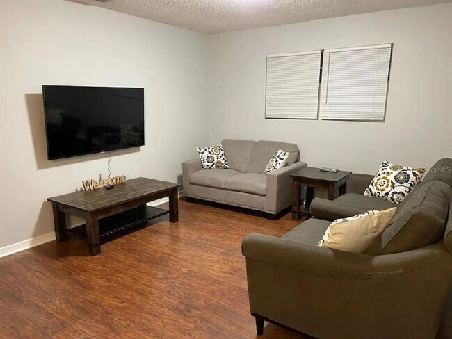 Foto del edificio - 23084 NW 184th Rd
