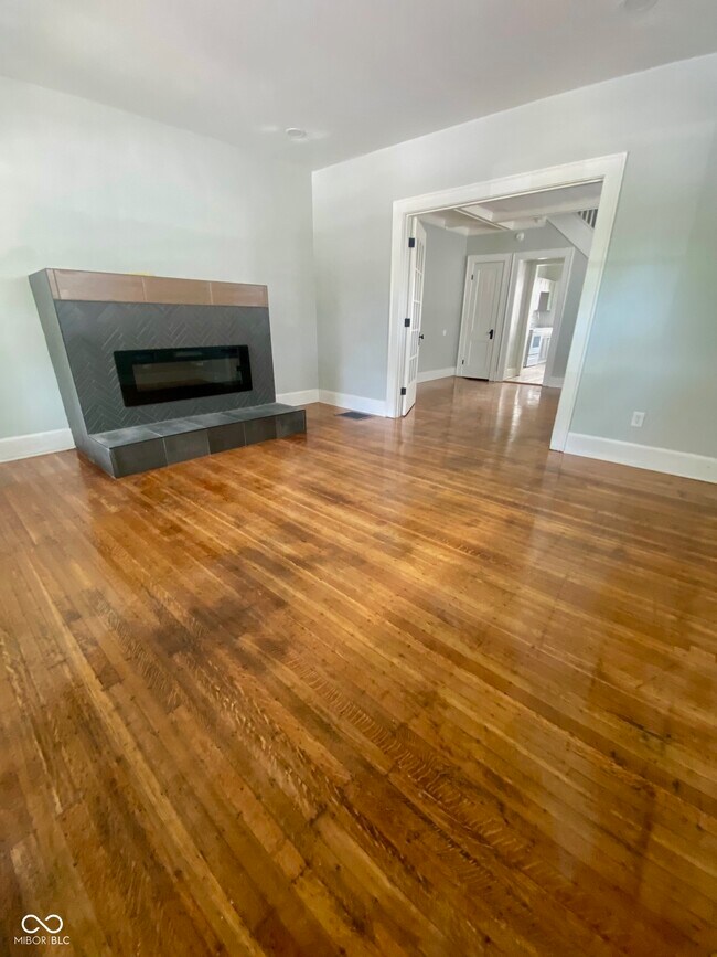 Building Photo - 3104 N College Ave