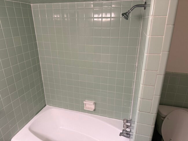 Building Photo - 1614 Woodrow Ave