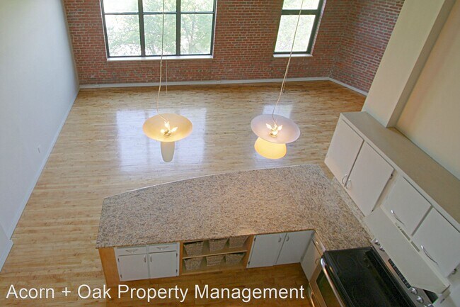 Foto del edificio - 2 br, 2 bath House - 500 N Duke St Apt 53-301