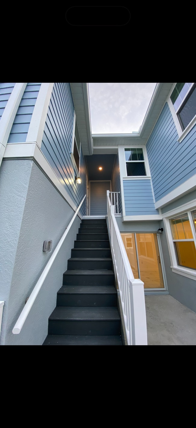 Building Photo - 12048 Via Caselli Ln