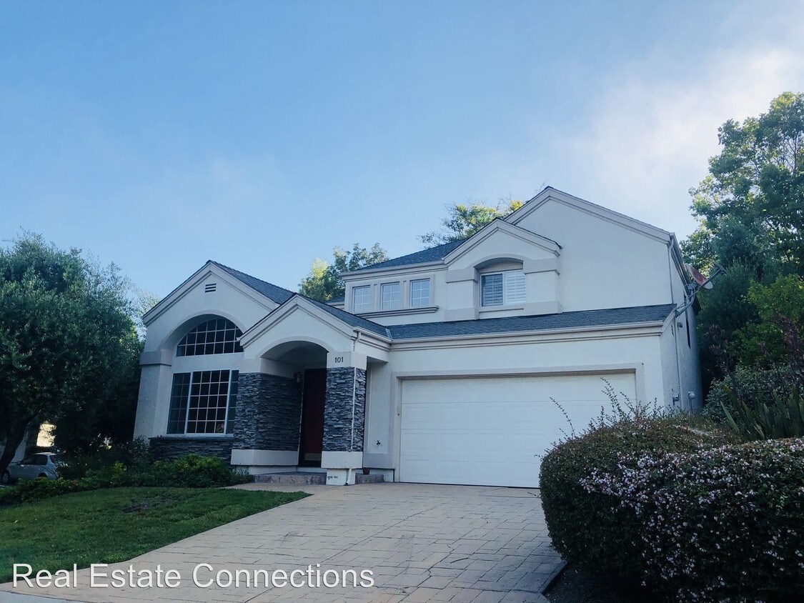 Primary Photo - 4 br, 3 bath House - 101 Elzer Drive