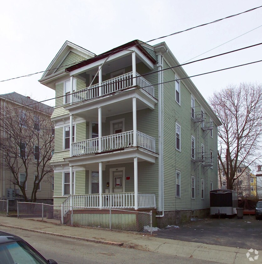 Building Photo - 247-251 Fountain St