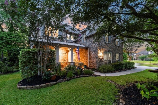 Building Photo - 99 W Hullwood Cir