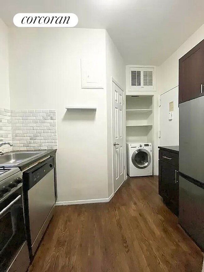 Foto del edificio - 1229 1st Ave