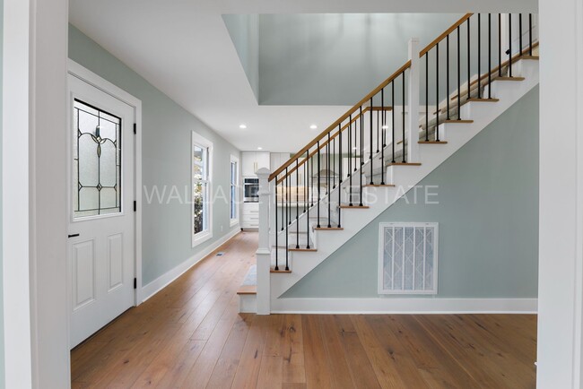 Building Photo - LOVELY 4 BEDROOM HOME...ALL FARRAGUT SCHOO...