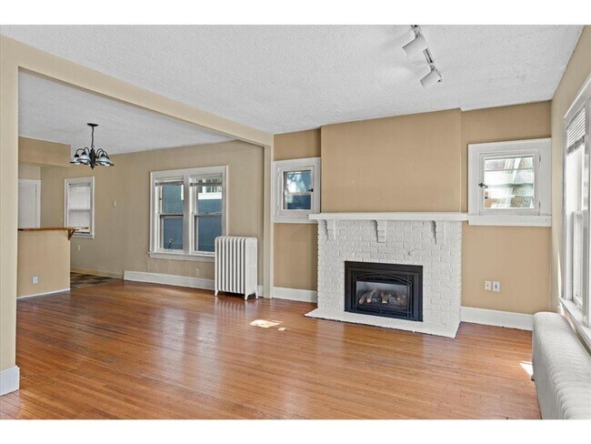 Foto del edificio - 4919 Vincent Ave S