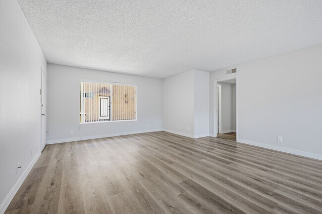 Foto del edificio - 1701 Scott Rd