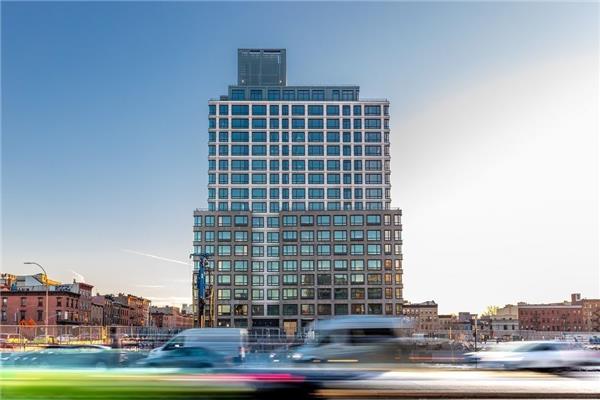 Building Photo - 550 Vanderbilt St