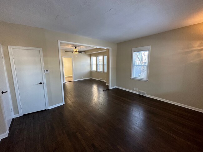Foto del edificio - 703 E 34th St
