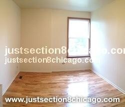 Foto del edificio - 5124 W Augusta Blvd