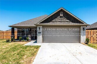 Building Photo - 4564 W Wales Dr