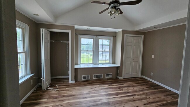Foto del edificio - 2910 E Walnut St