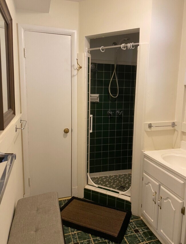 Bathroom - 6342 Waterway Dr