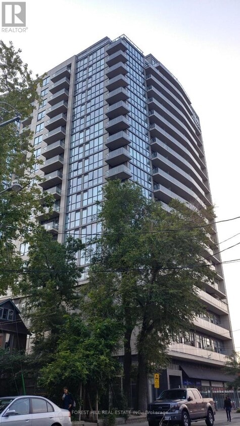 Primary Photo - 530-P530 St Clair Ave W