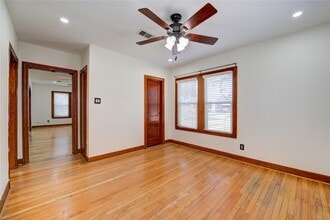 Building Photo - 814 Sue St