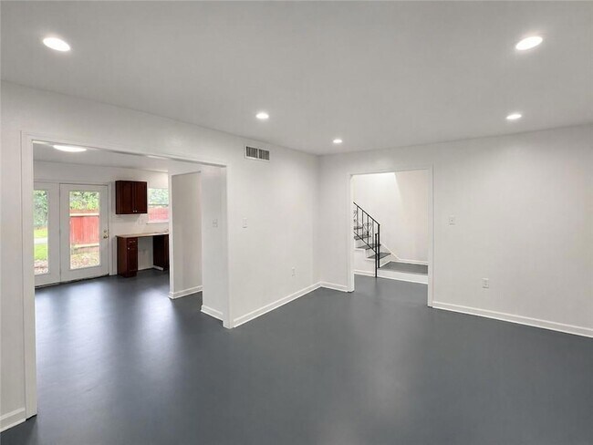 Foto del edificio - 7702 Belcrest Pl