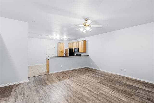 Building Photo - 575 S Virginia Hills Dr
