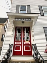 Building Photo - 135 Sagamore St