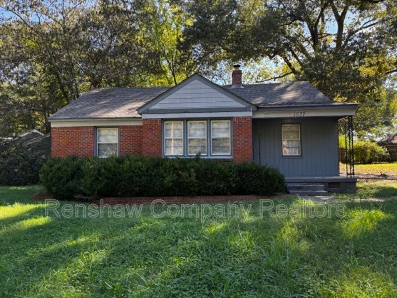 Primary Photo - 1537 Rolling Hills Dr