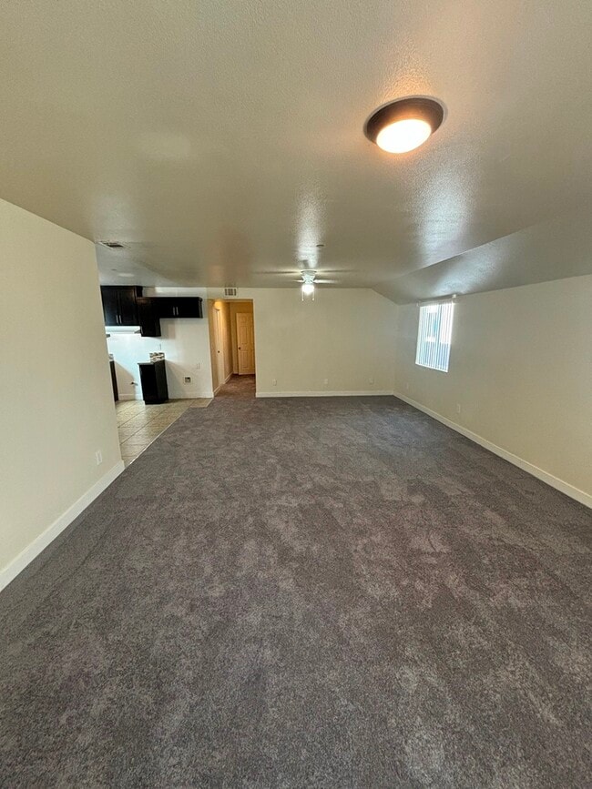 Building Photo - 337 E 104th St