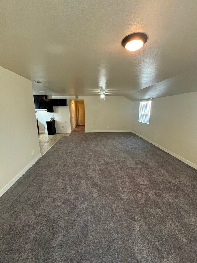 Foto del edificio - 337 E 104th St