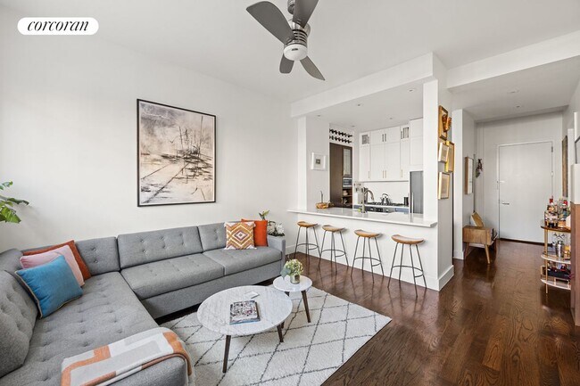 Foto del edificio - 136 St Marks Pl