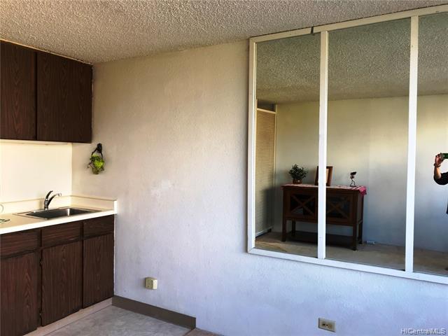 Building Photo - 2211 Ala Wai Blvd