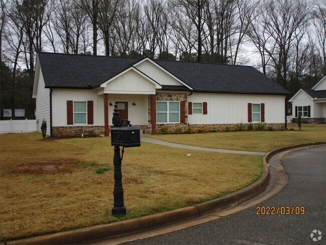 Building Photo - 50 Calloway Ln