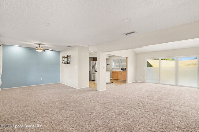 Foto del edificio - 1552 Dowse Ct NE