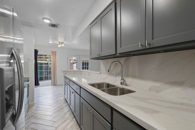 Building Photo - 5801 Lumberdale Rd