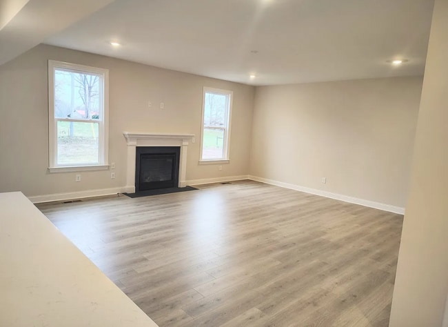 Foto del edificio - 7906 Pine St