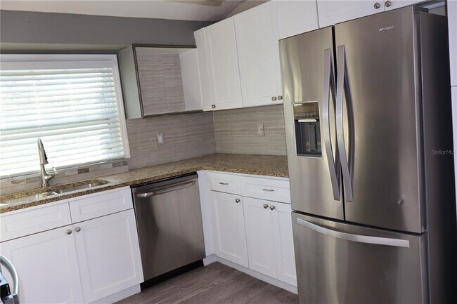 Foto del edificio - 4732 W Lawn Ave