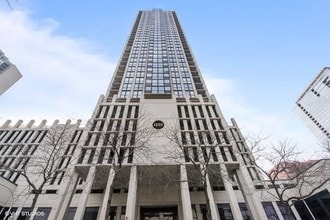 Building Photo - 1122 N Clark St