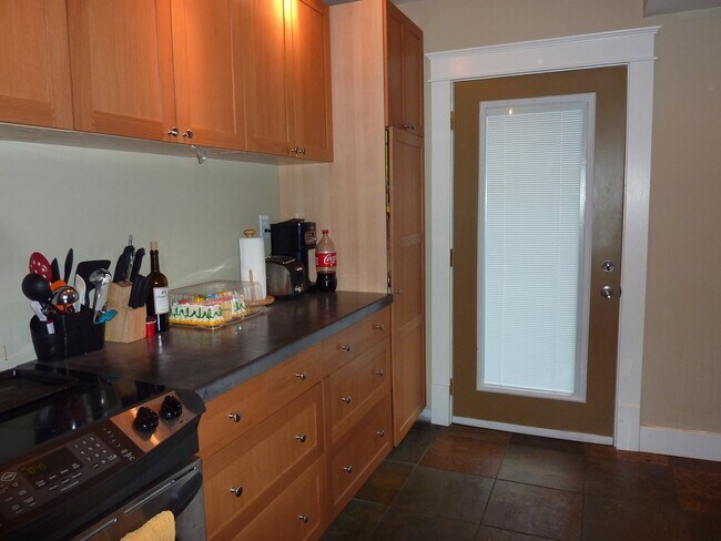 Foto del edificio - 2305 Highland Ave
