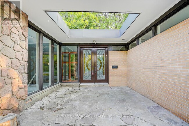 Building Photo - 53 Forest Grove Dr