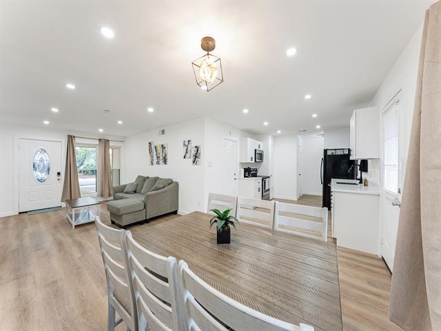 Foto del edificio - 3245 Myra Ln