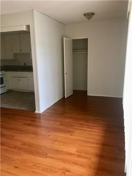 Foto del edificio - 1640 Armacost Ave